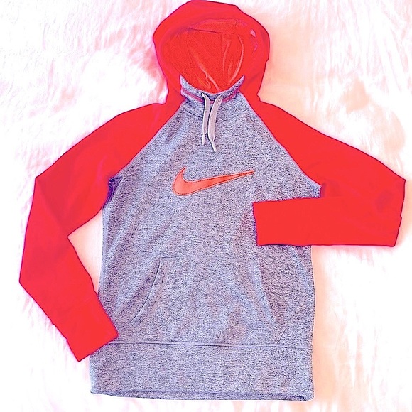 NIKE Therma-Fit Hoodie - Picture 1 of 6